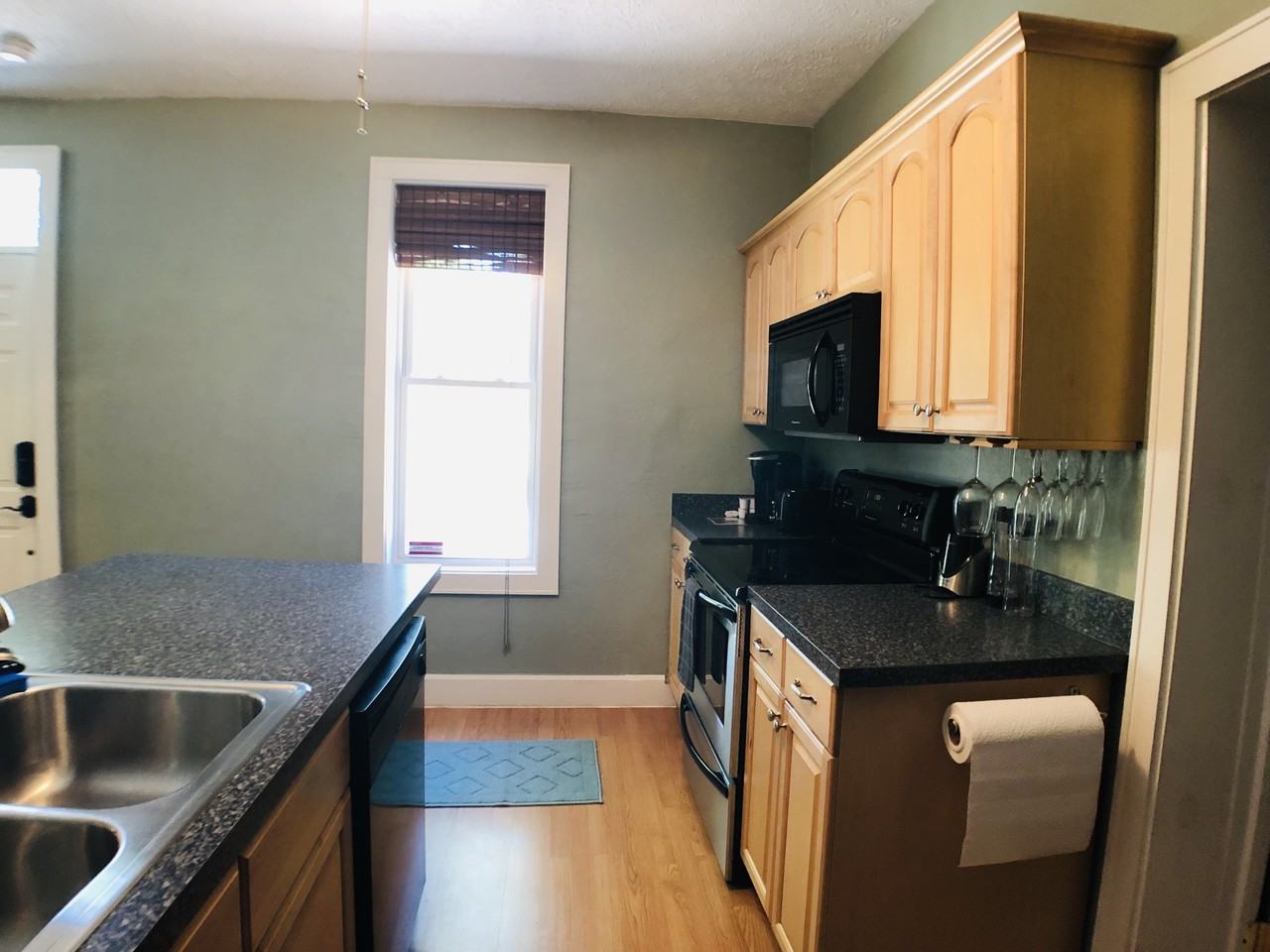 1256 Dennison Ave - Photo 5 of 18