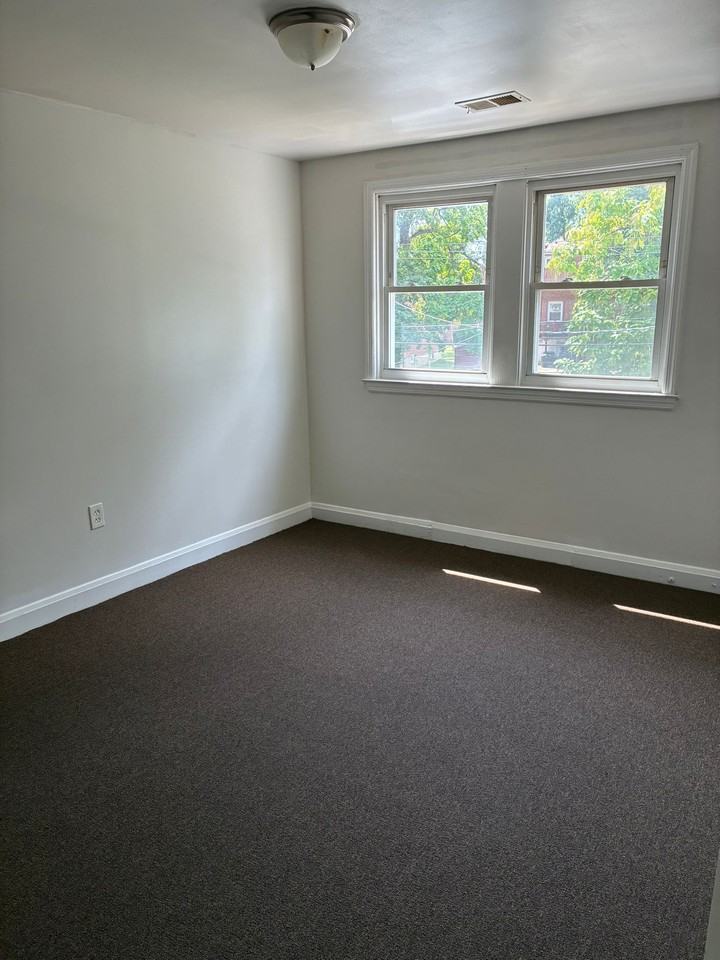 1715 E Belvedere Ave - Photo 5 of 16