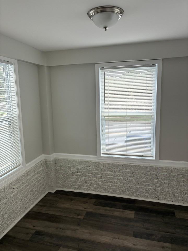 2305 Belair Rd - Photo 6 of 12