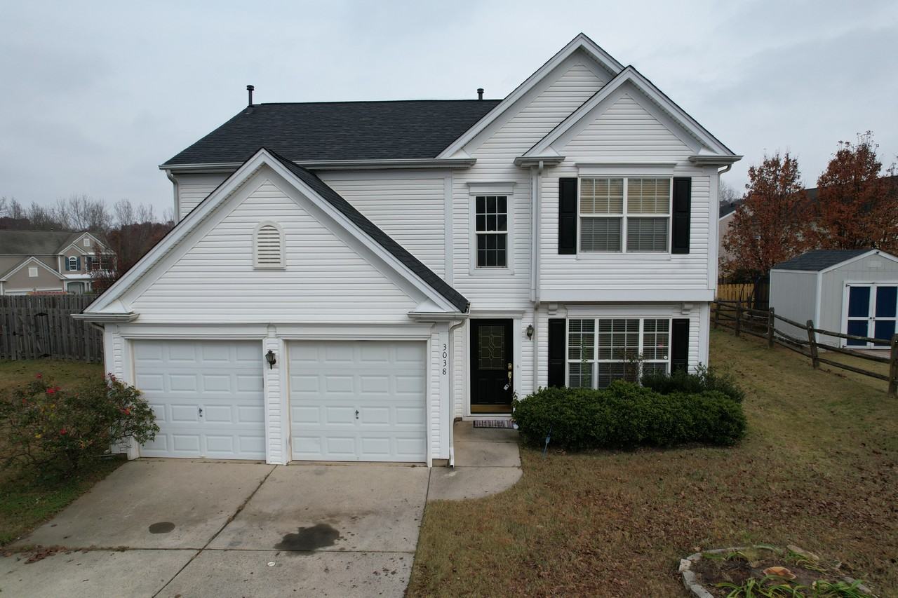 3038 Old Ironside Dr - Photo 2 of 5