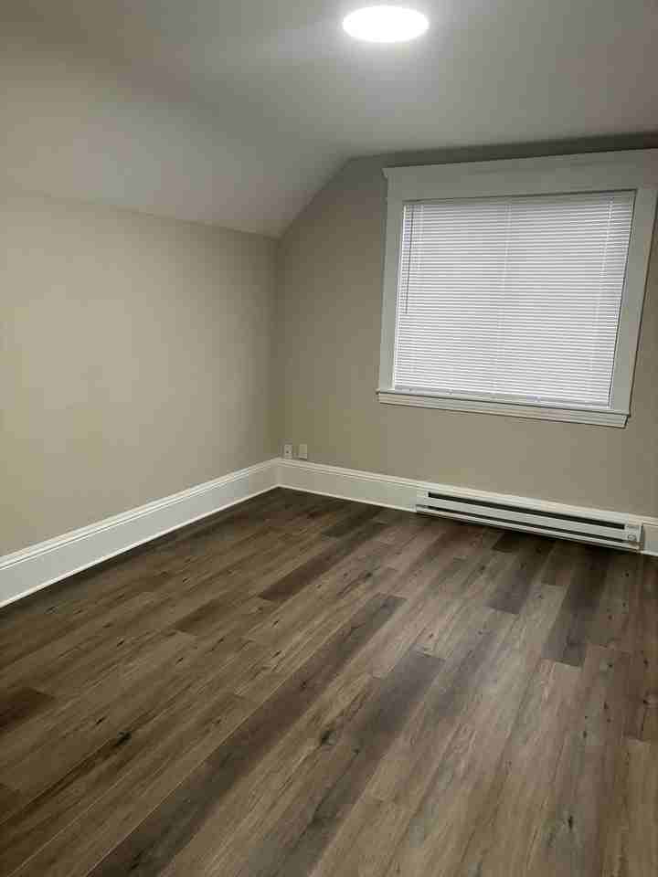 3121 Hoyt Ave #B - Photo 7 of 9