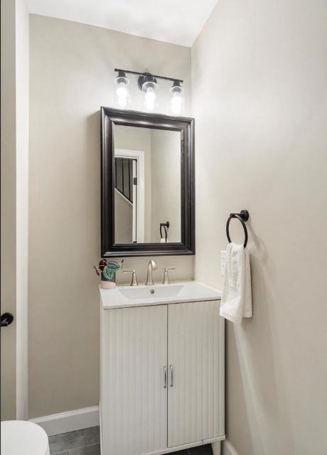 442 N Luzerne Ave - Photo 6 of 26