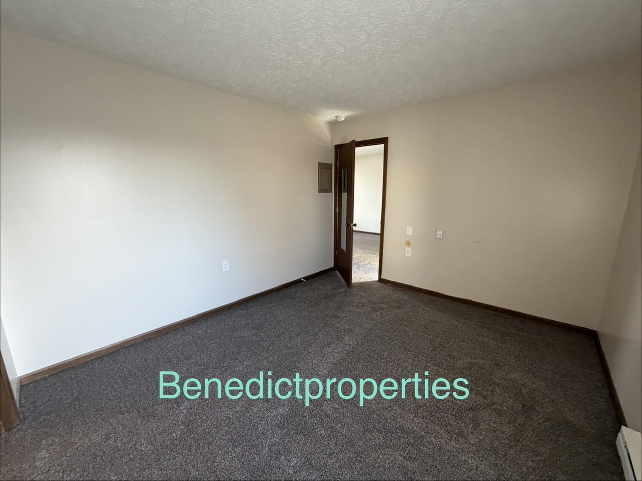 322 Lyndon Ct #35 - Photo 6 of 11