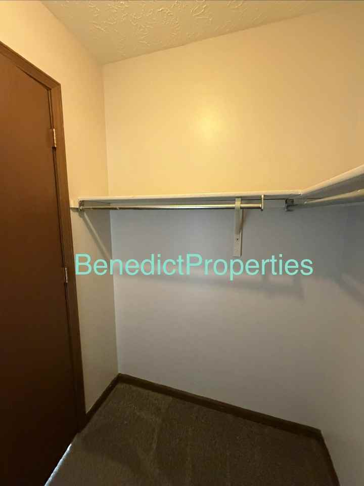 322 Lyndon Ct #35 - Photo 7 of 11