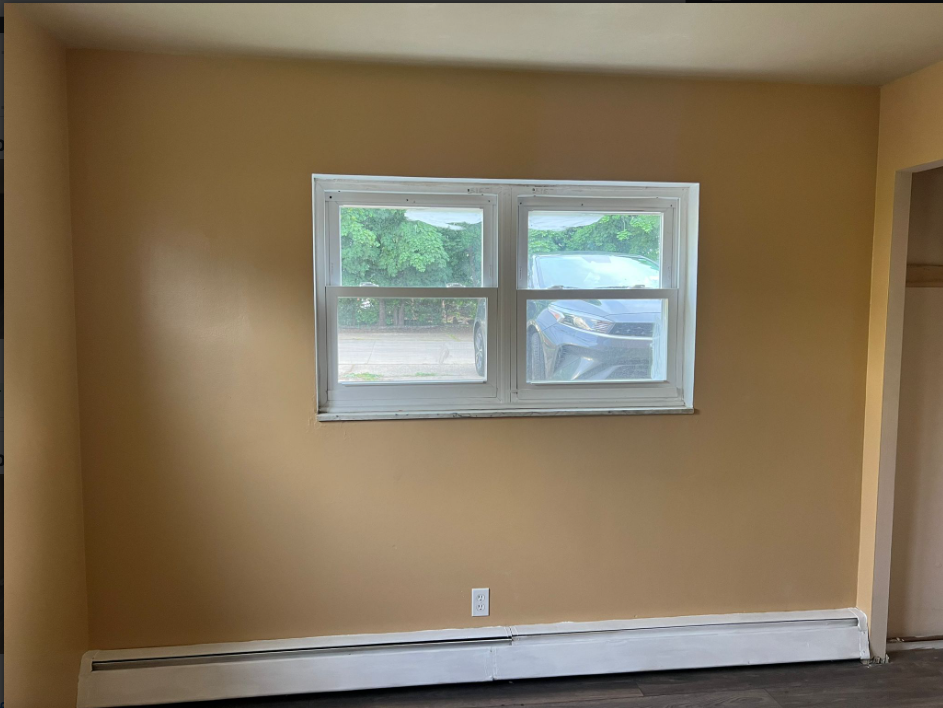 16818 E 1st St #1 - Photo 2 of 7