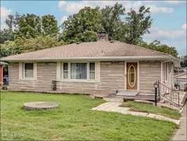 featured image of 6505 Lovers Ln #1