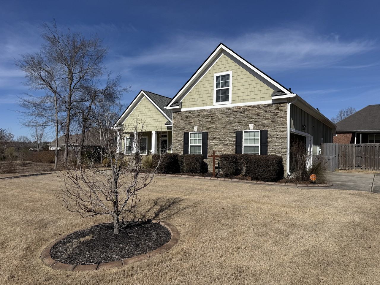 1165 Indian Springs Trl - Photo 2 of 15