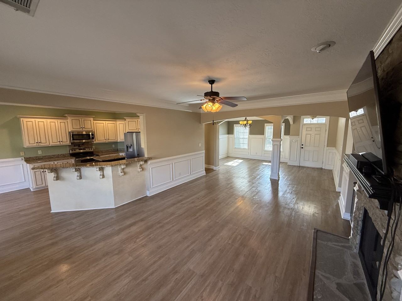 1165 Indian Springs Trl - Photo 5 of 15