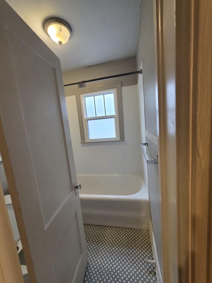 1415 S Quincy Ave #12 - Photo 6 of 11