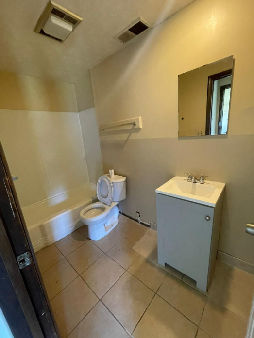 1332 Thurston St #1332 - Photo 2 of 8