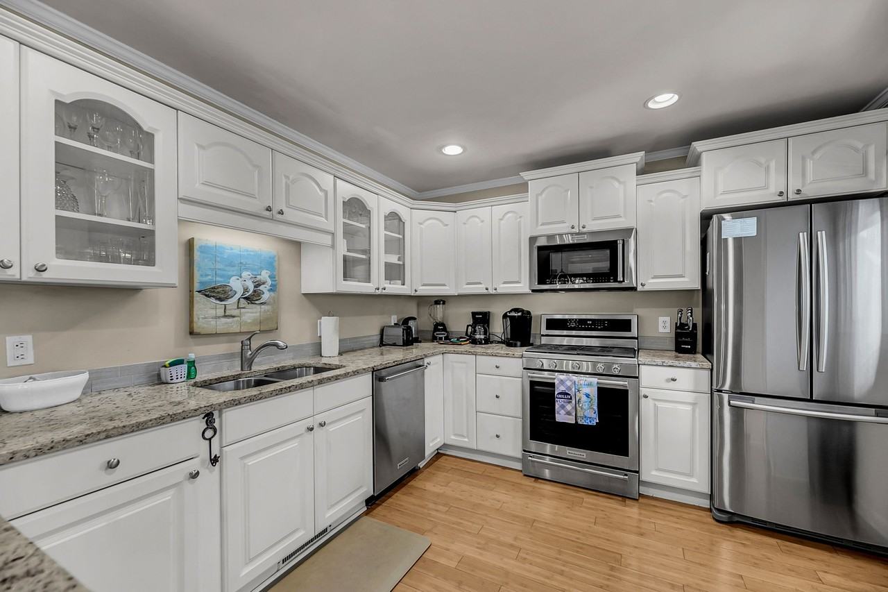 1161 Summerwind Ln - Photo 7 of 40