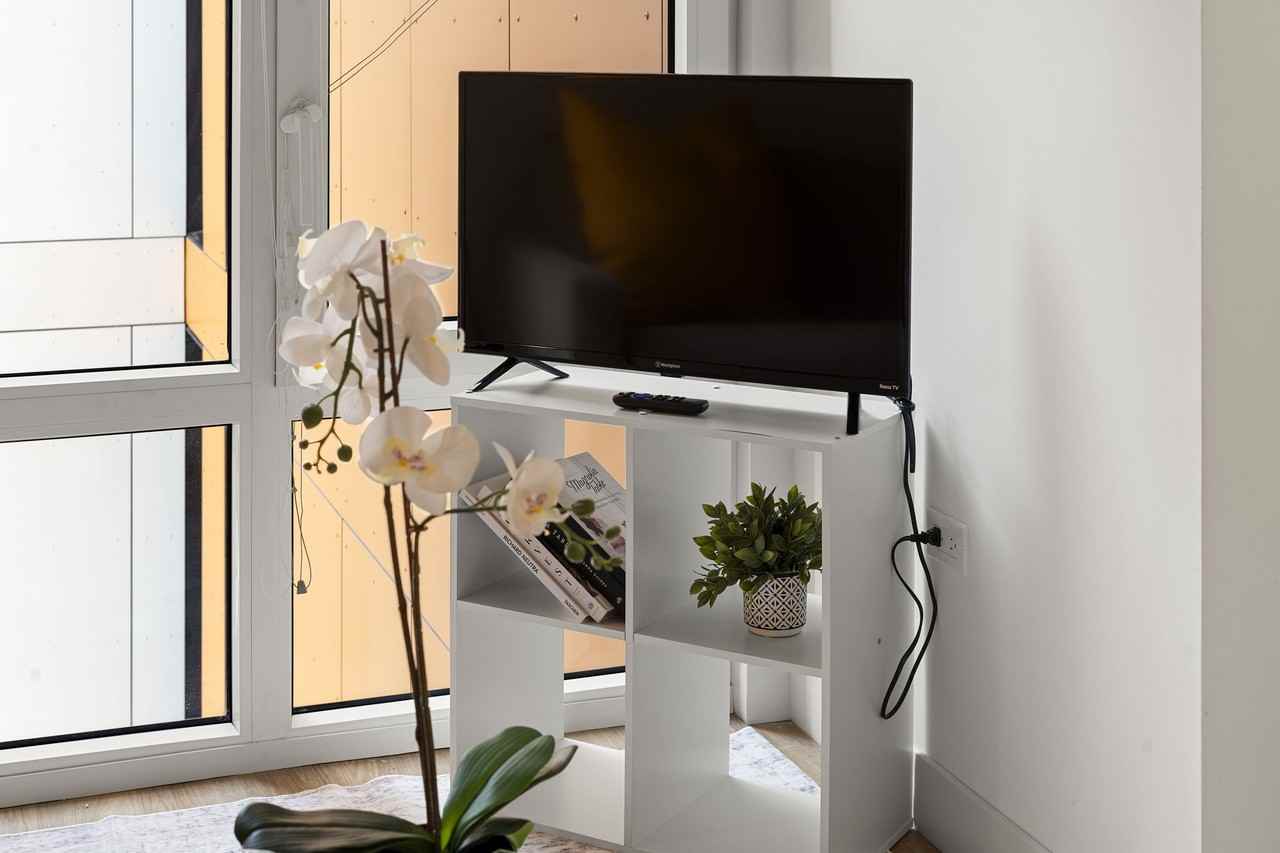 853 W Blackhawk St - Photo 3 of 10