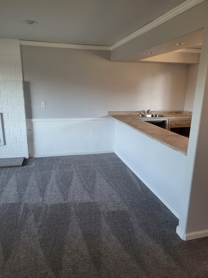 12625 43rd Ave Ne - Photo 4 of 13