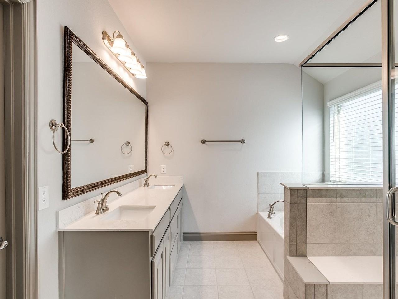 7685 Regal Ln - Photo 6 of 29