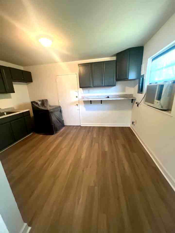 2214 Evans Ave Nw - Photo 3 of 8