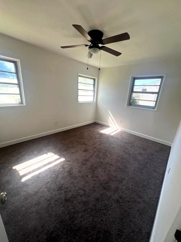 2214 Evans Ave Nw - Photo 7 of 8