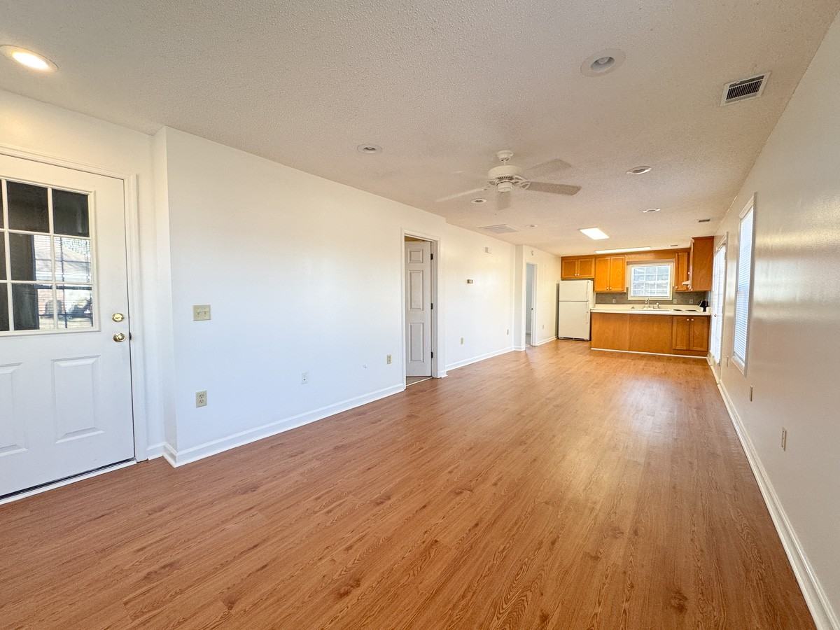 720B Shaw Rd #1 - Photo 2 of 14