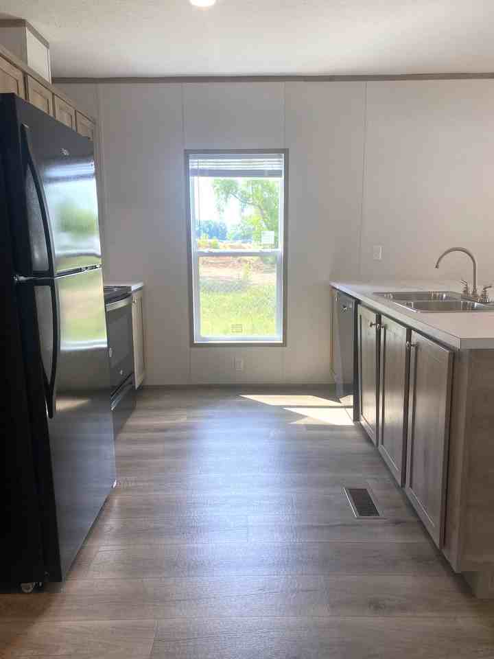 535 Canterbury Ct #1 - Photo 4 of 13