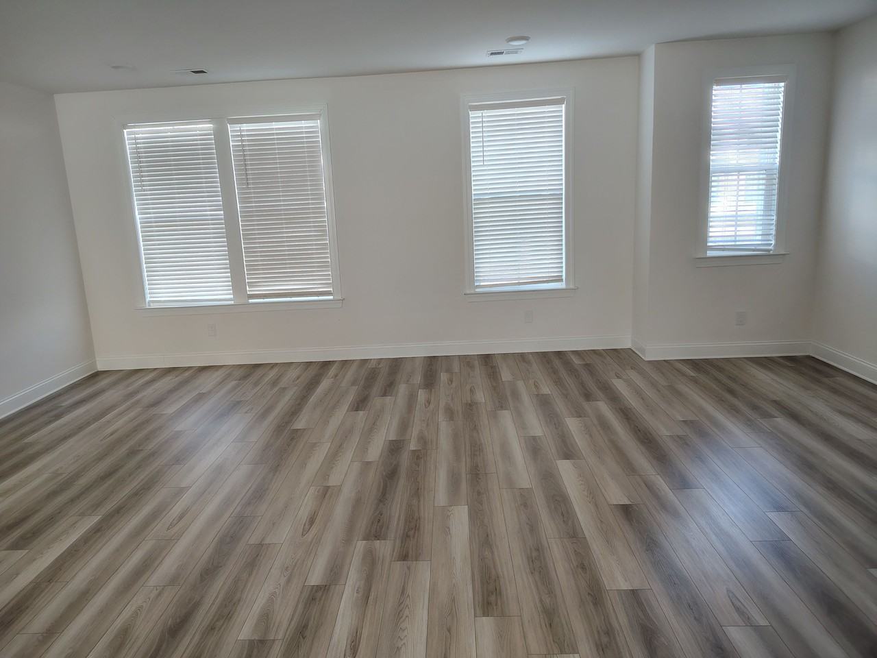 9221 Walnut Hill Rd Nw - Photo 7 of 31