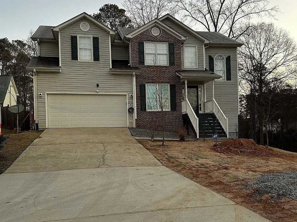 1261 Lakeview Rd - Photo 3 of 35