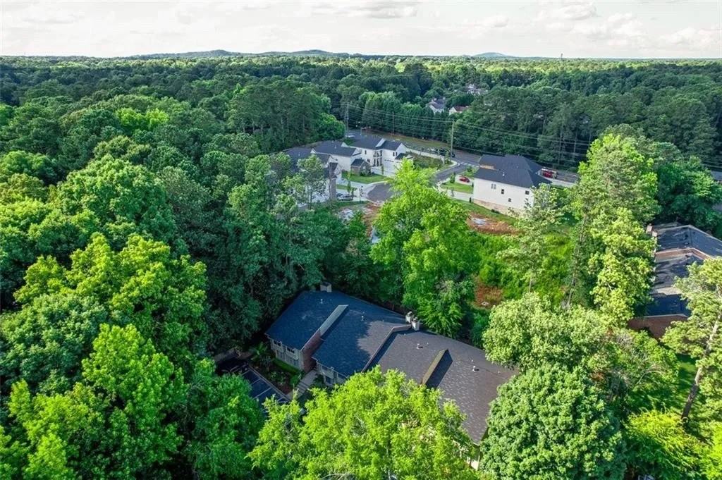 2168 Palmyra Dr Se - Photo 4 of 5