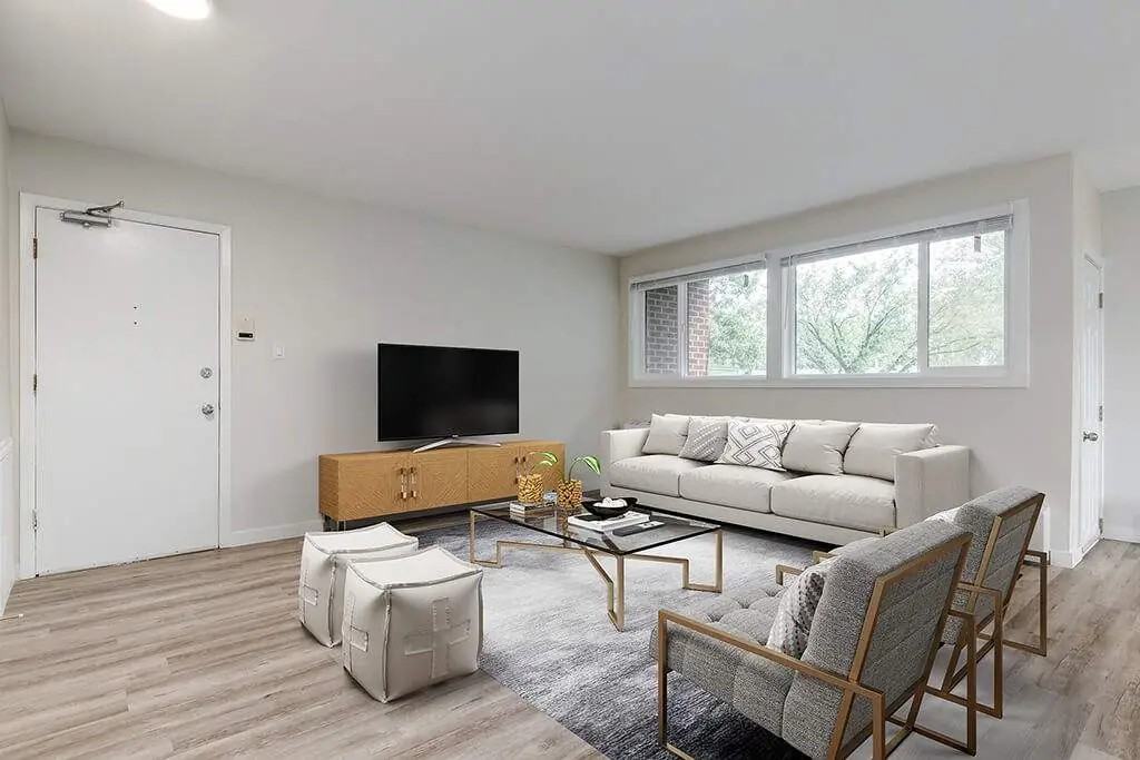 Main Street Villa - Photo 4 of 26