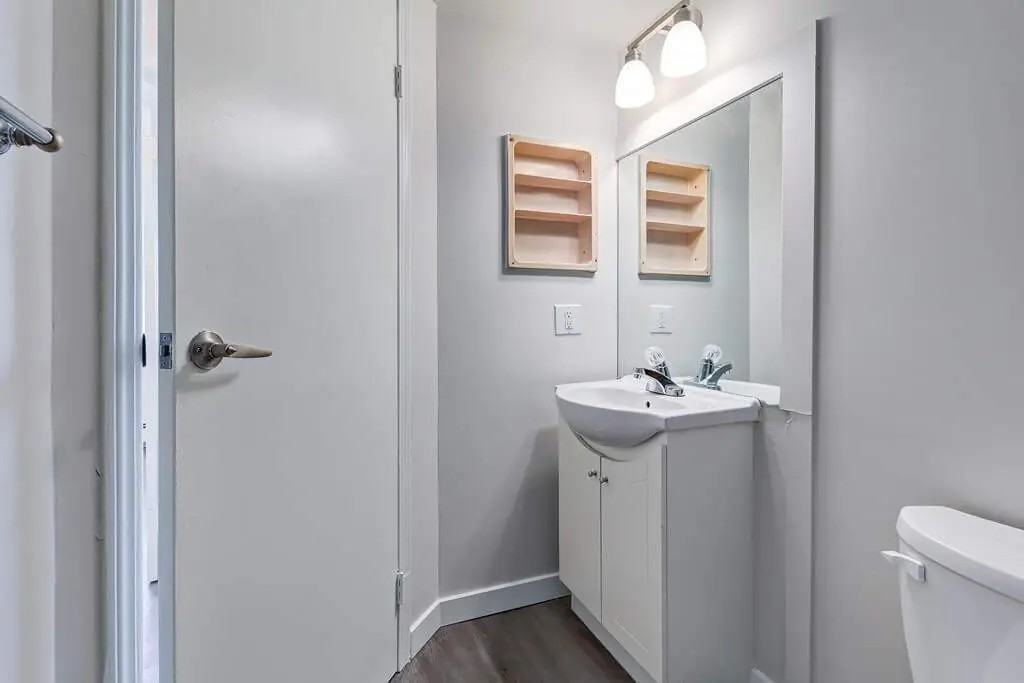 Lady Smith Apartments - Photo 5 of 18