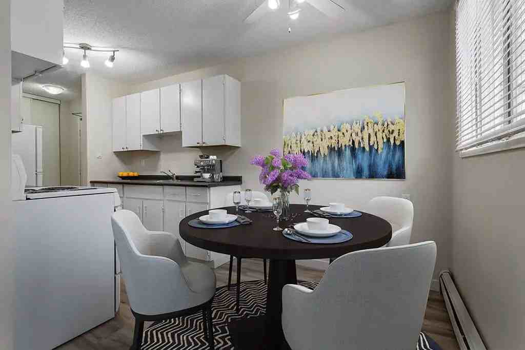 Huxley Apartments - Photo 2 of 17