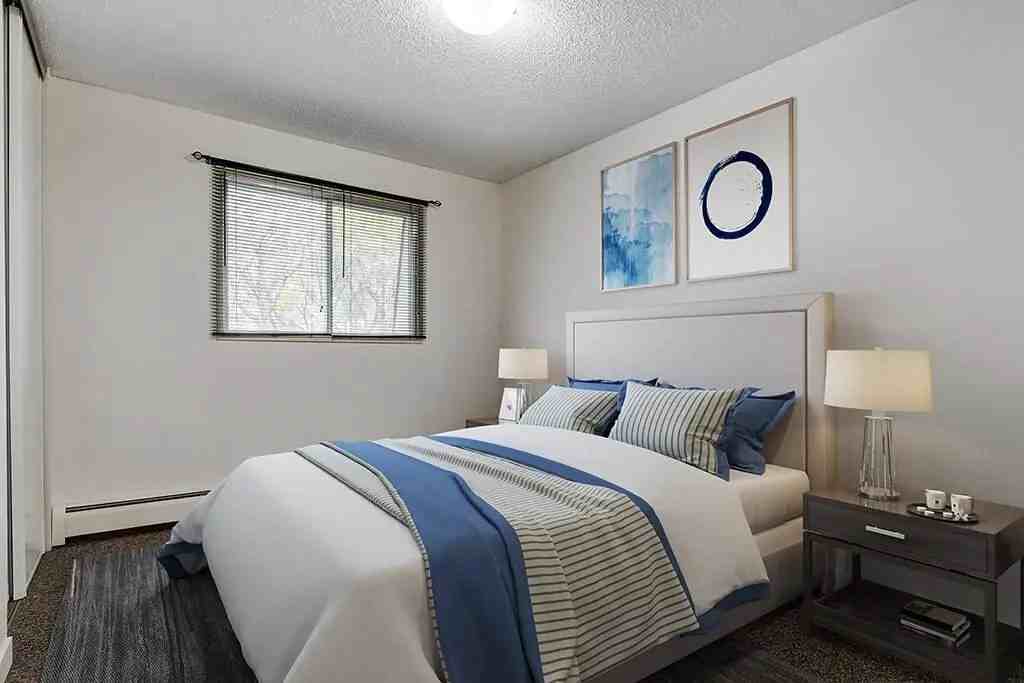 Huxley Apartments - Photo 3 of 17