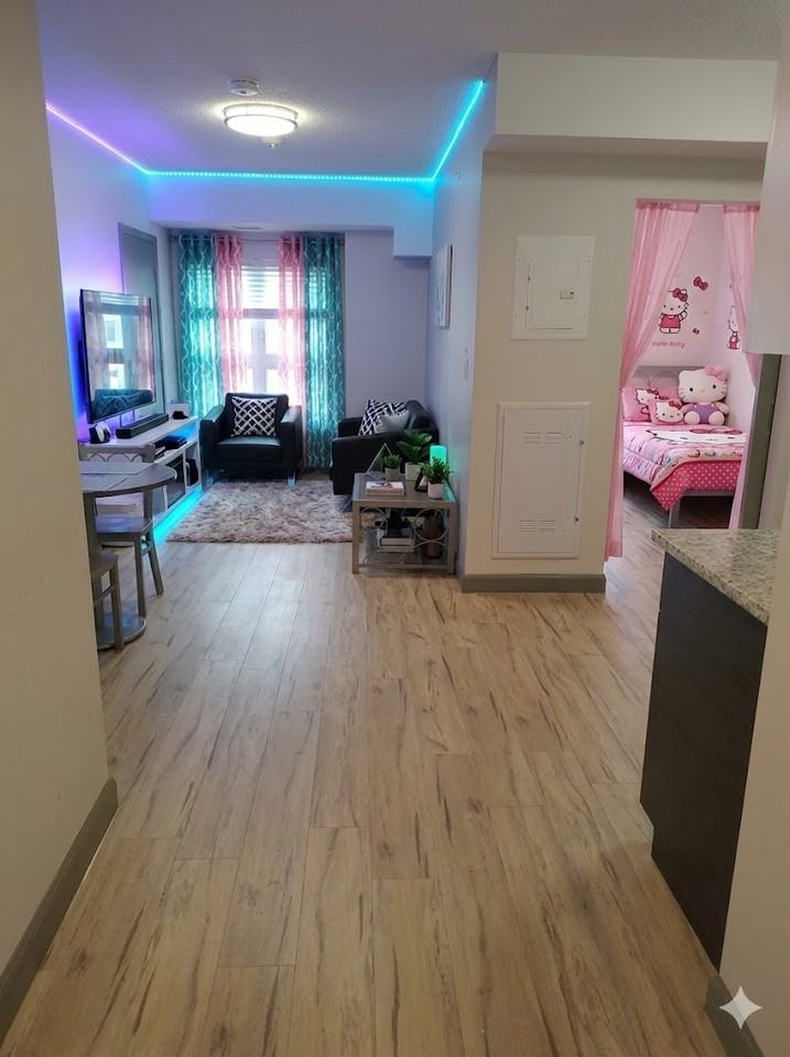 258A 258a Sunview St #1717