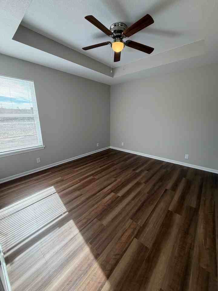 1504 Coventry Dr #A - Photo 5 of 10