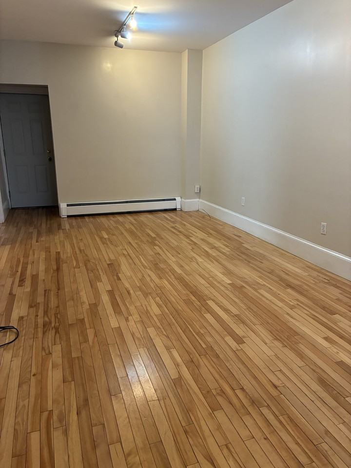 299 Brackett St #1 - Photo 5 of 16