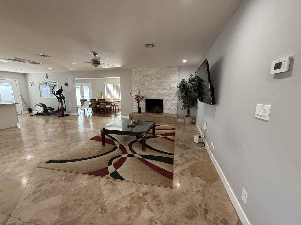 3255 El Camino Rd #1 - Photo 4 of 10