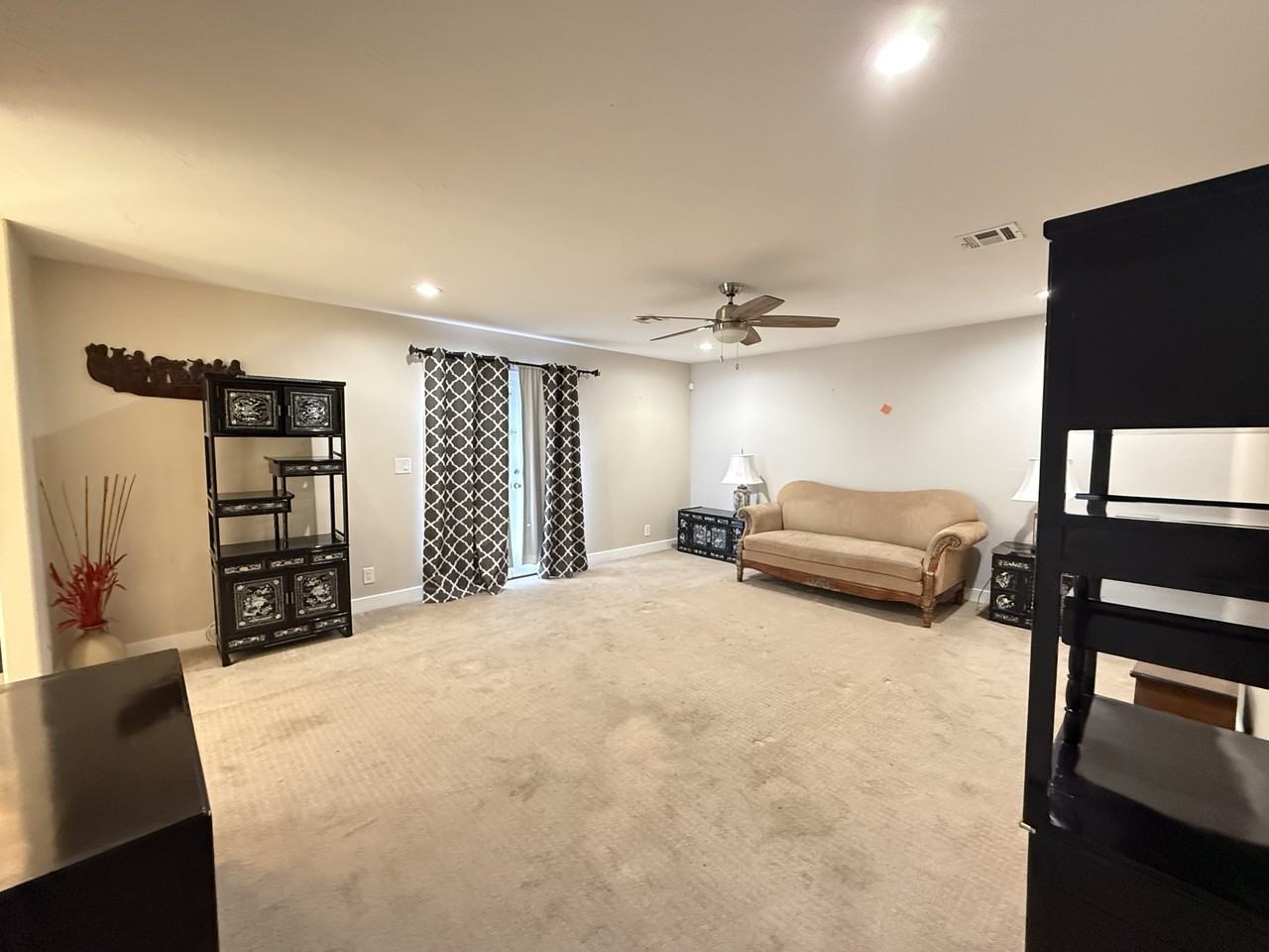 3255 El Camino Rd #1 - Photo 6 of 10