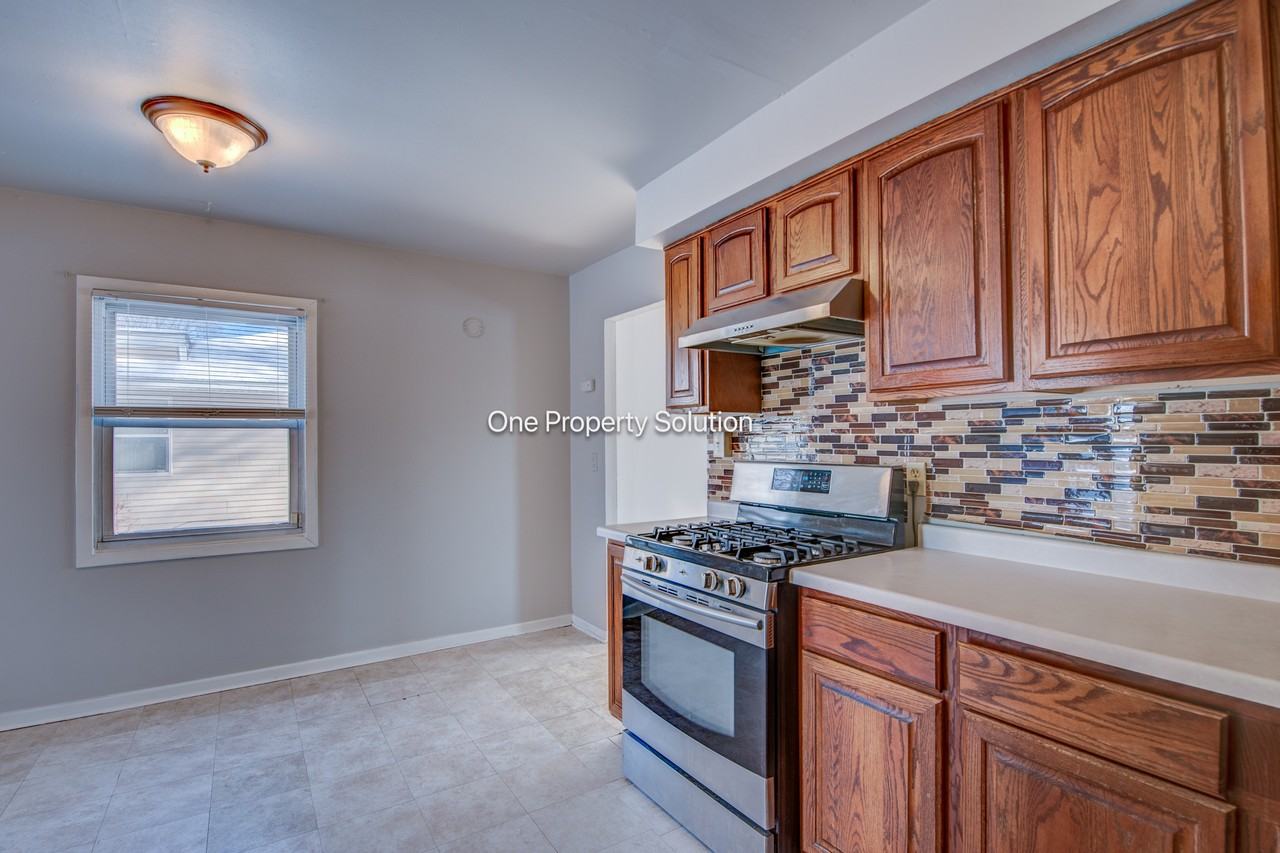 1589 177th Pl #1 - Photo 7 of 20