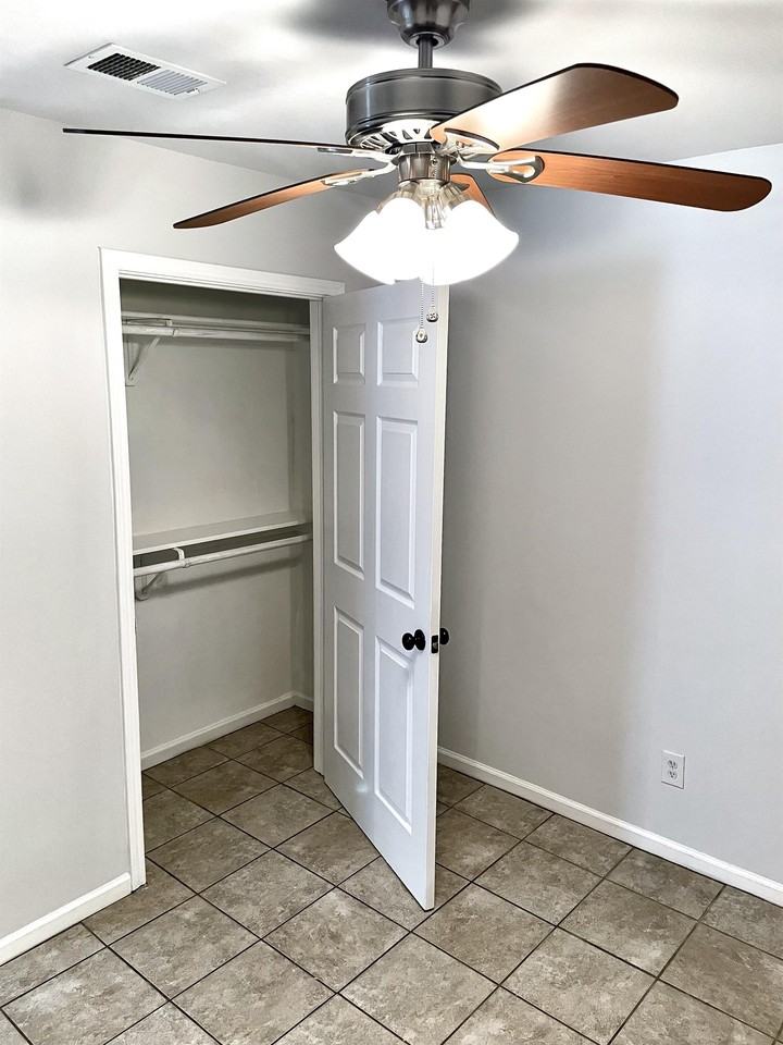 105 Davis St #5 - Photo 7 of 33