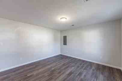 121 Saint George Ave #1 - Photo 3 of 15