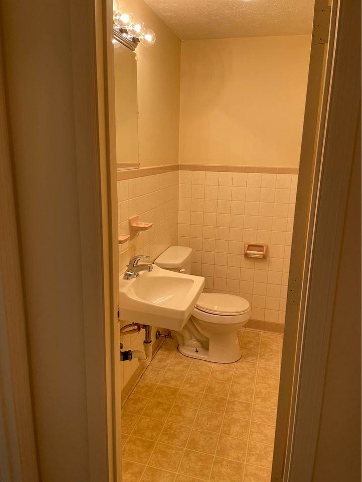 S Porter Dr #3 - Photo 5 of 8