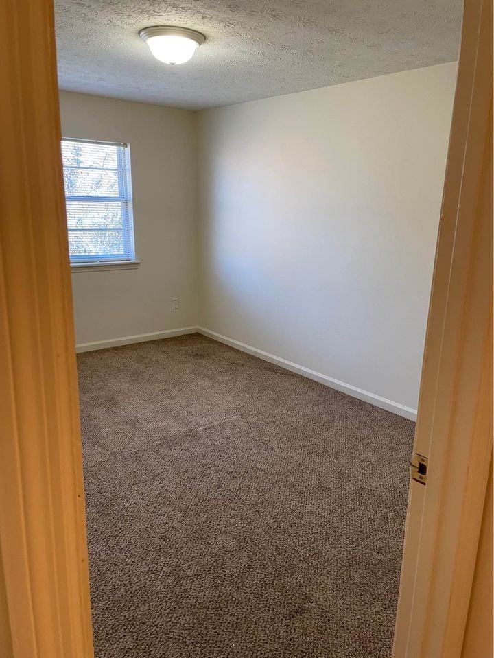 S Porter Dr #3 - Photo 7 of 8