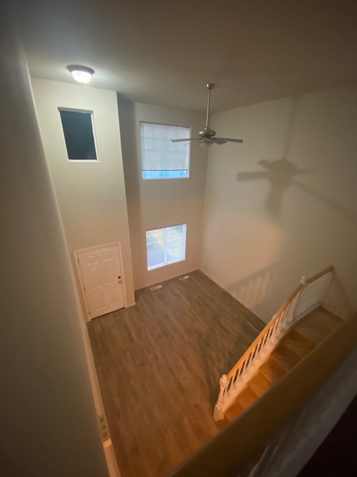 241 Churchill Downs St Se #1 - Photo 3 of 8