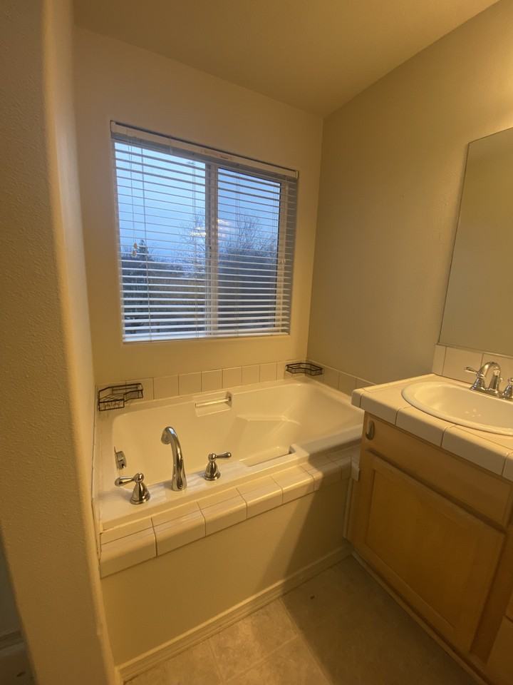 241 Churchill Downs St Se #1 - Photo 7 of 8