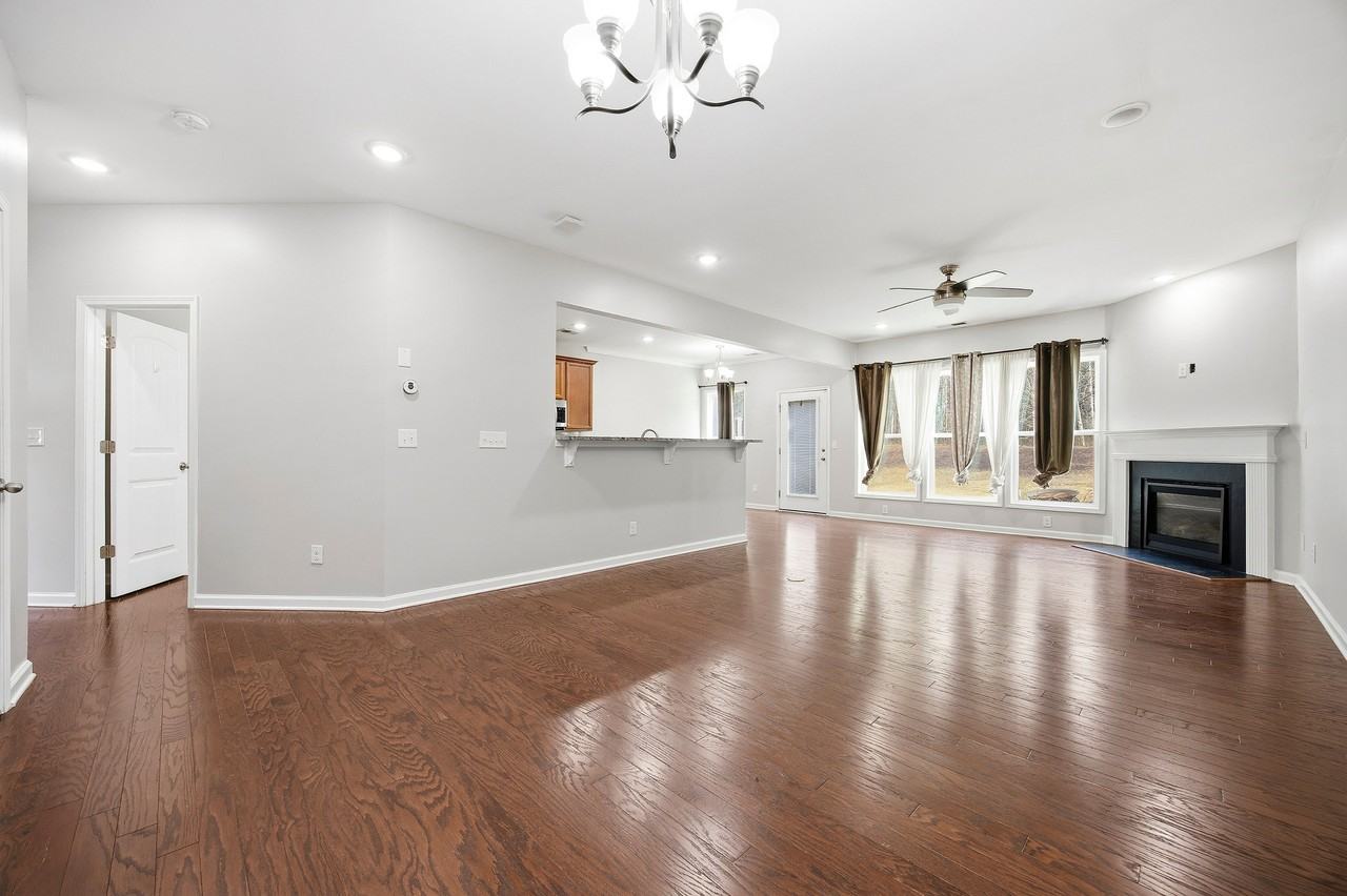 7275 Heritage Oak Ct #1 - Photo 7 of 25