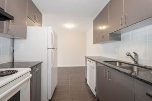 featured image of 16527 Stony Plain Rd Nw