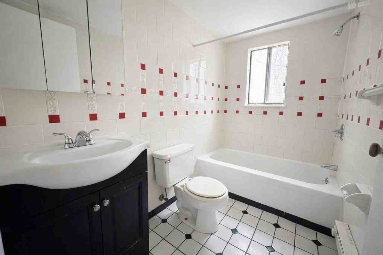 1345 WALNUT STREETAPT 318 #318 - Photo 4 of 5