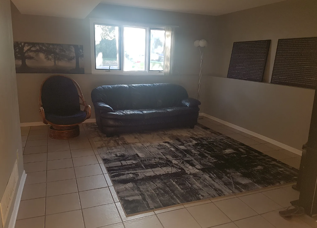 3113 Central Ave Ne #1 - Photo 3 of 6