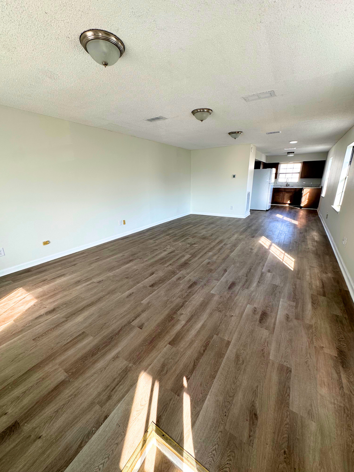 2684 Rue Palafox #C - Photo 3 of 11