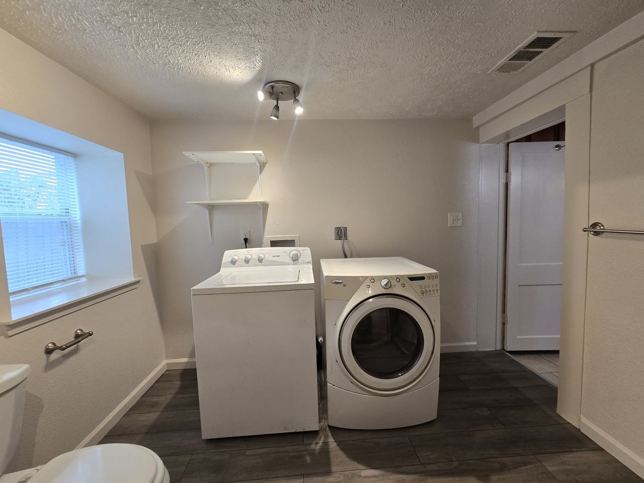 5712 Maco St #SF - Photo 3 of 23