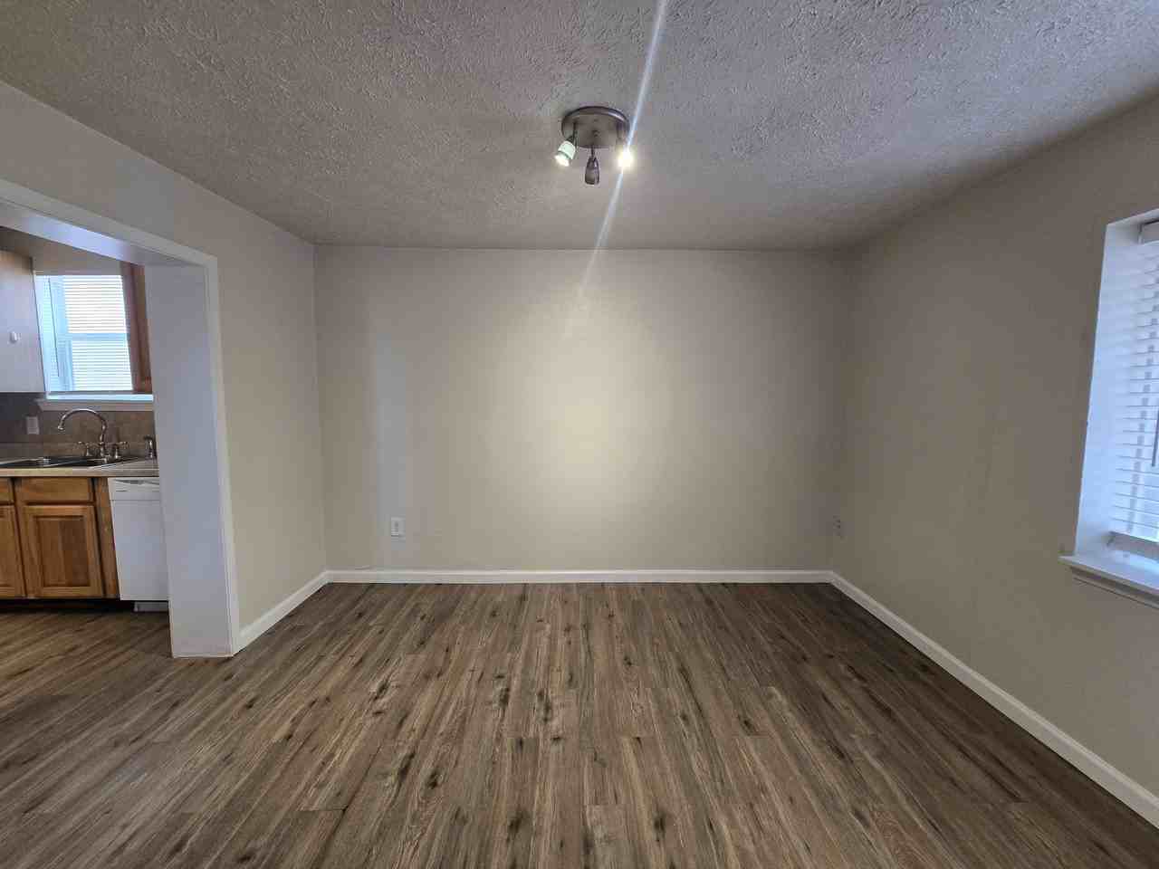 5712 Maco St #SF - Photo 7 of 23