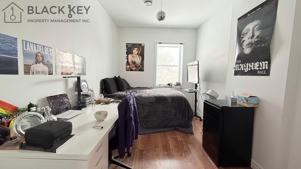 376 Central Ave Uppr #376UPPER - Photo 6 of 10