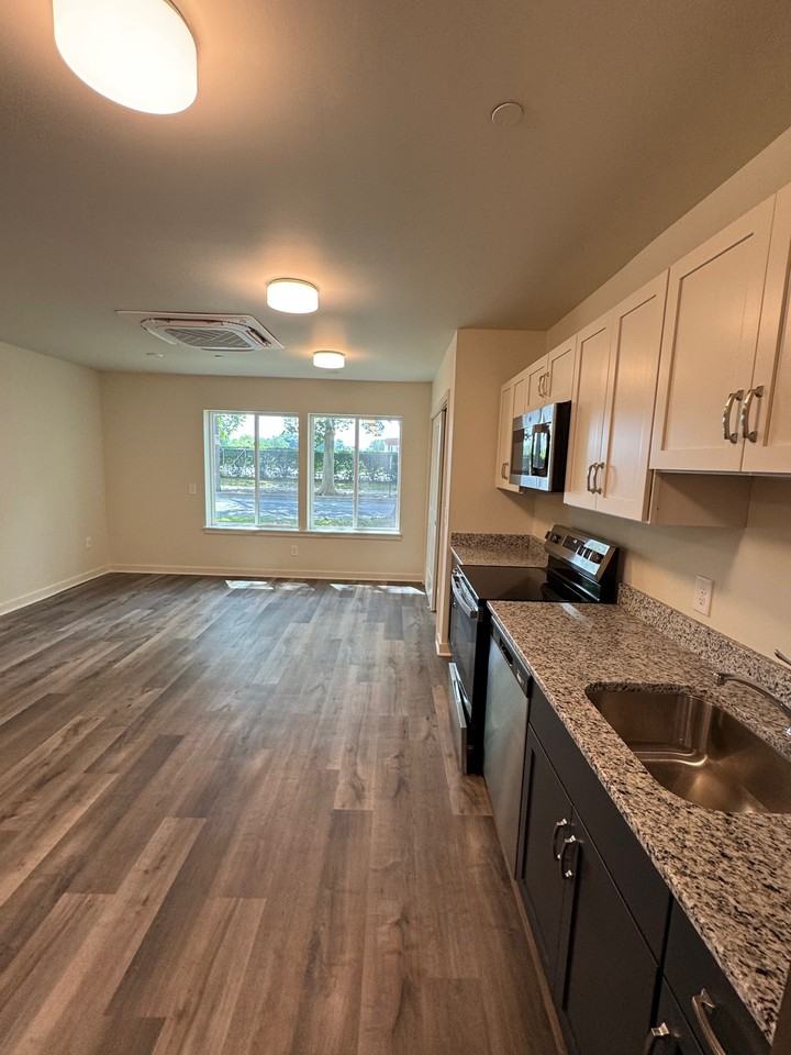 1400 Sycamore St #306 - Photo 4 of 7